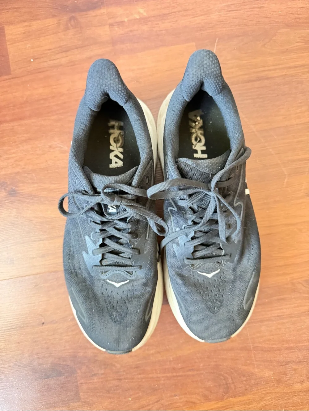 Hoka Women's Clifton 10 Running Shoes size 9.5